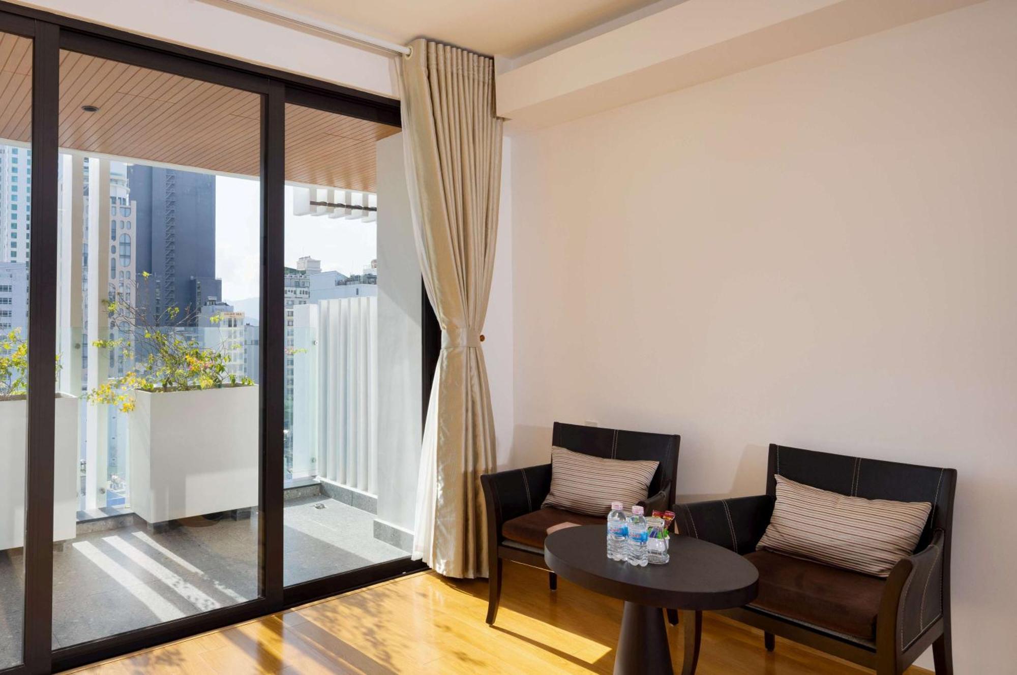 The Summer Hotel Nha Trang Exterior photo