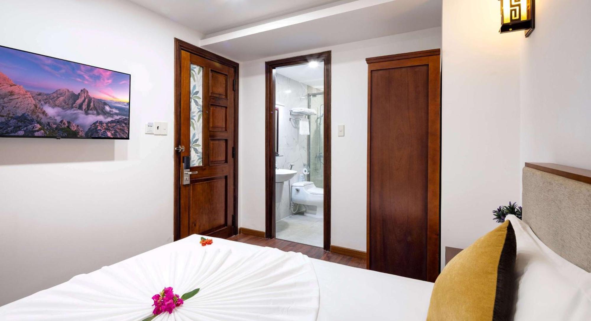 The Summer Hotel Nha Trang Exterior photo